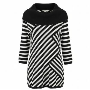 Sparkling Cato Black and White Turtleneck Sweater With Glitter